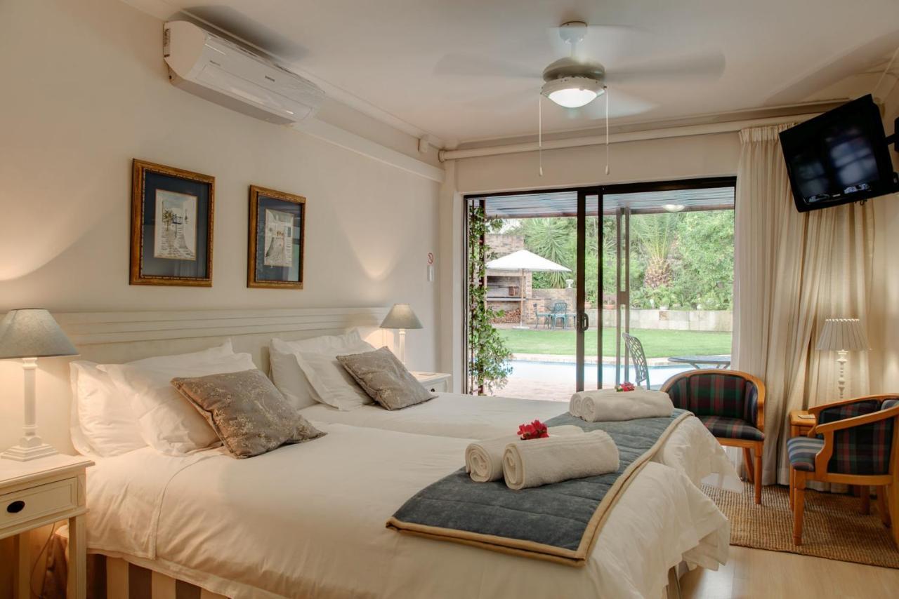 Majorca House Bed & Breakfast Съмърсет Уест Екстериор снимка