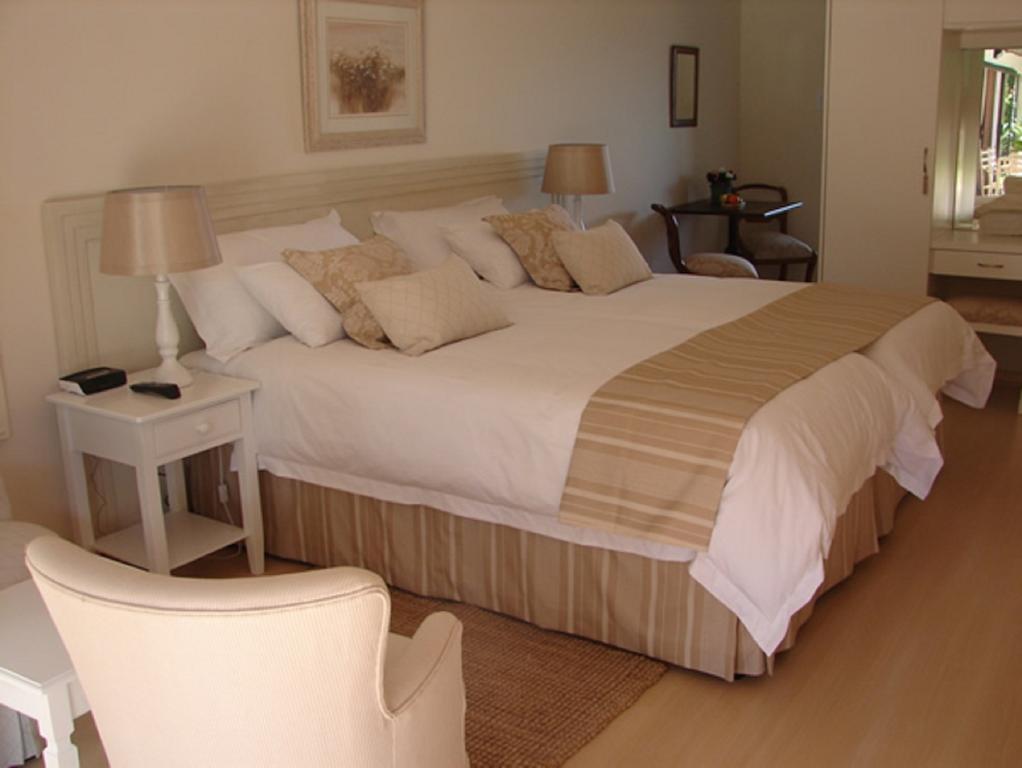 Majorca House Bed & Breakfast Съмърсет Уест Стая снимка