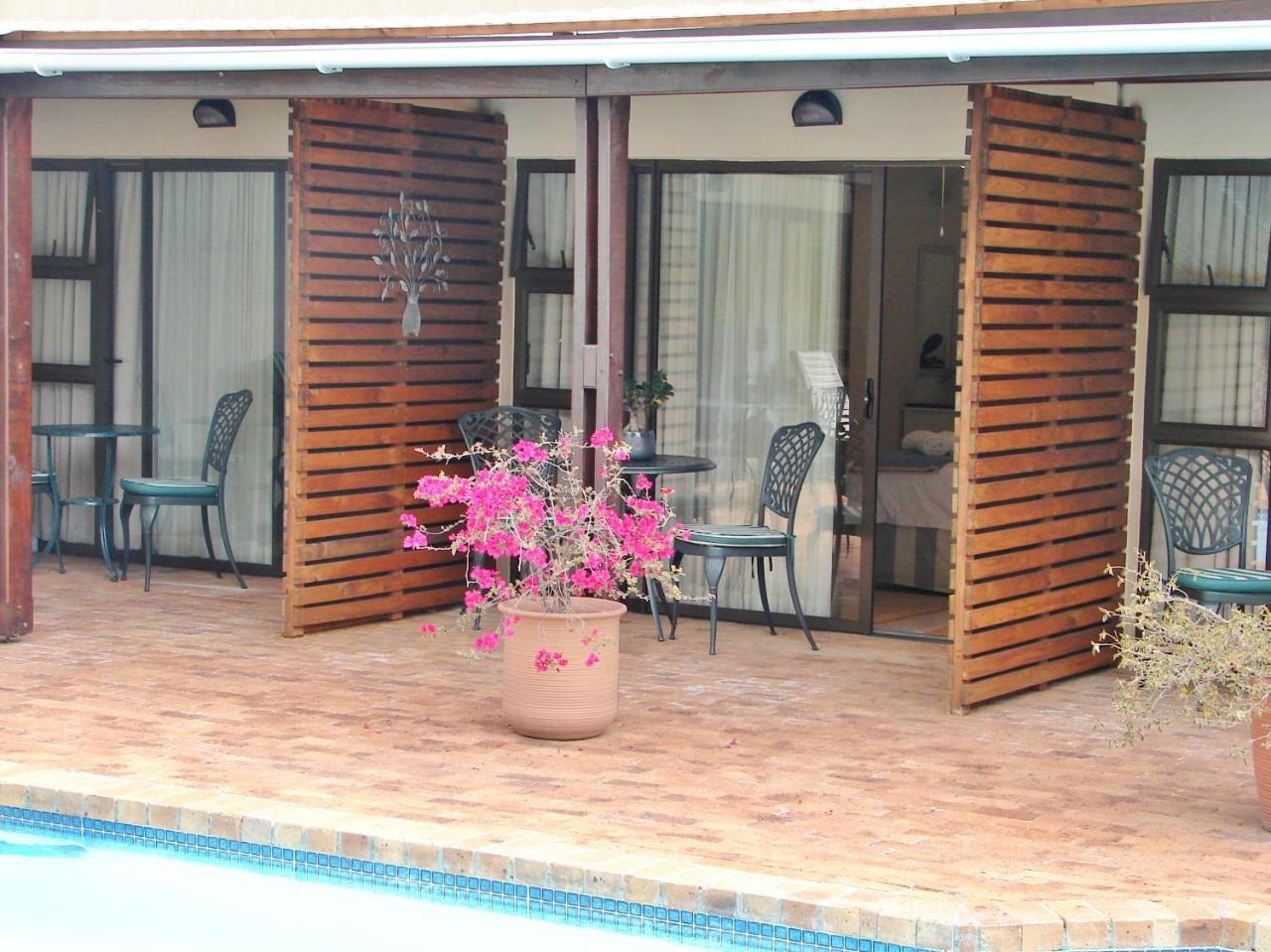Majorca House Bed & Breakfast Съмърсет Уест Екстериор снимка