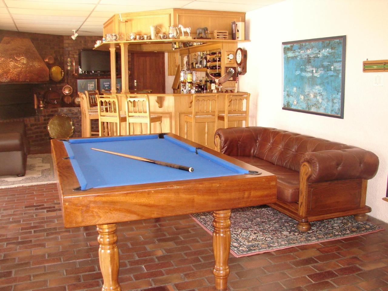 Majorca House Bed & Breakfast Съмърсет Уест Екстериор снимка